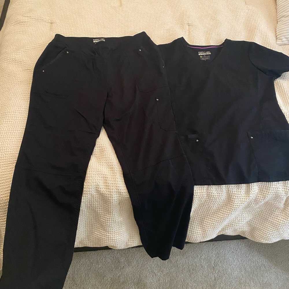Black. Size L. Scrub set. Brand: Healing Hands Purple Label.